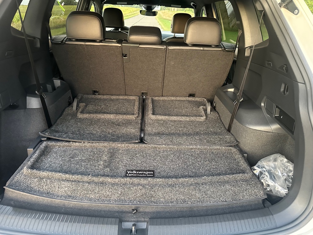 Photo 12 of this VOLKSWAGEN TIGUAN