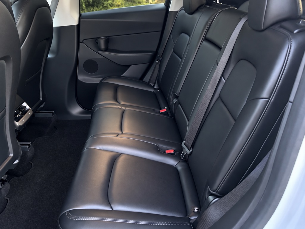 Photo 9 of this TESLA MODEL Y