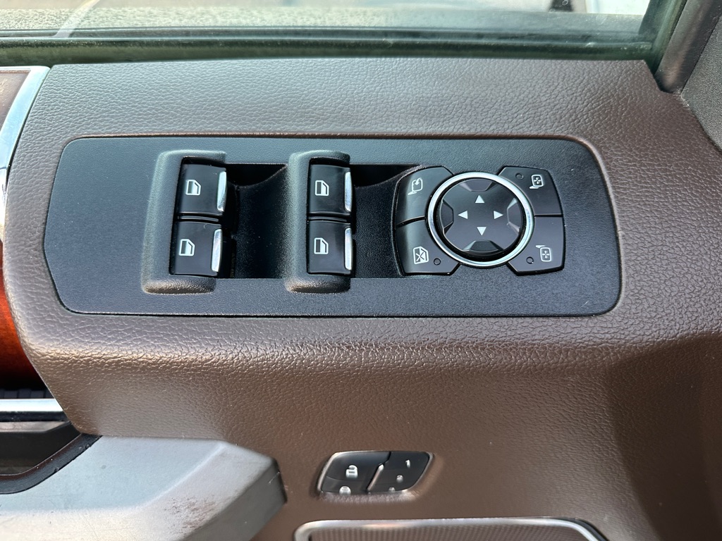 Photo 14 of this FORD F150