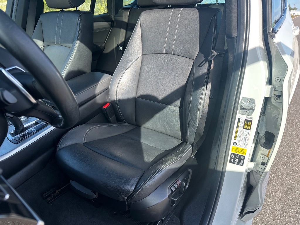 Photo 9 of this BMW X3