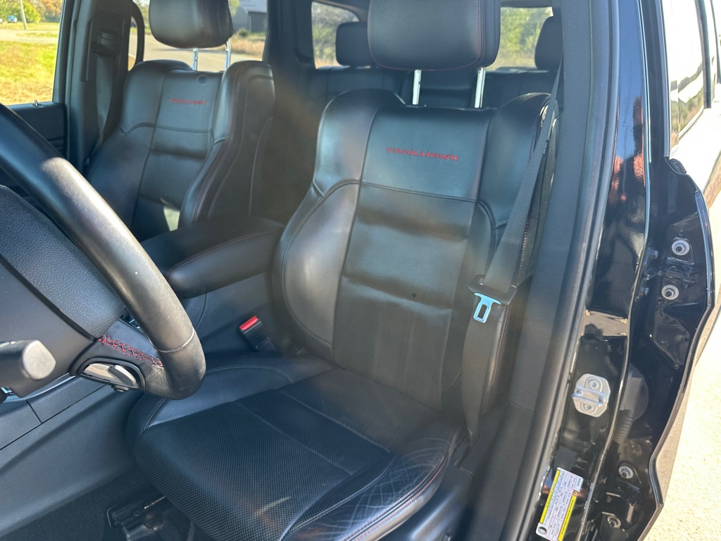 Photo 9 of this JEEP GRAND CHEROKEE