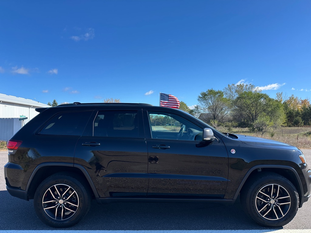 Photo 6 of this JEEP GRAND CHEROKEE