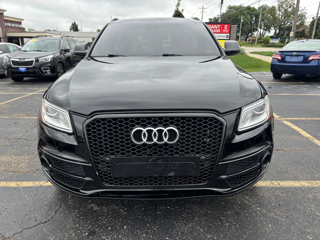 Photo 2 of this AUDI Q5