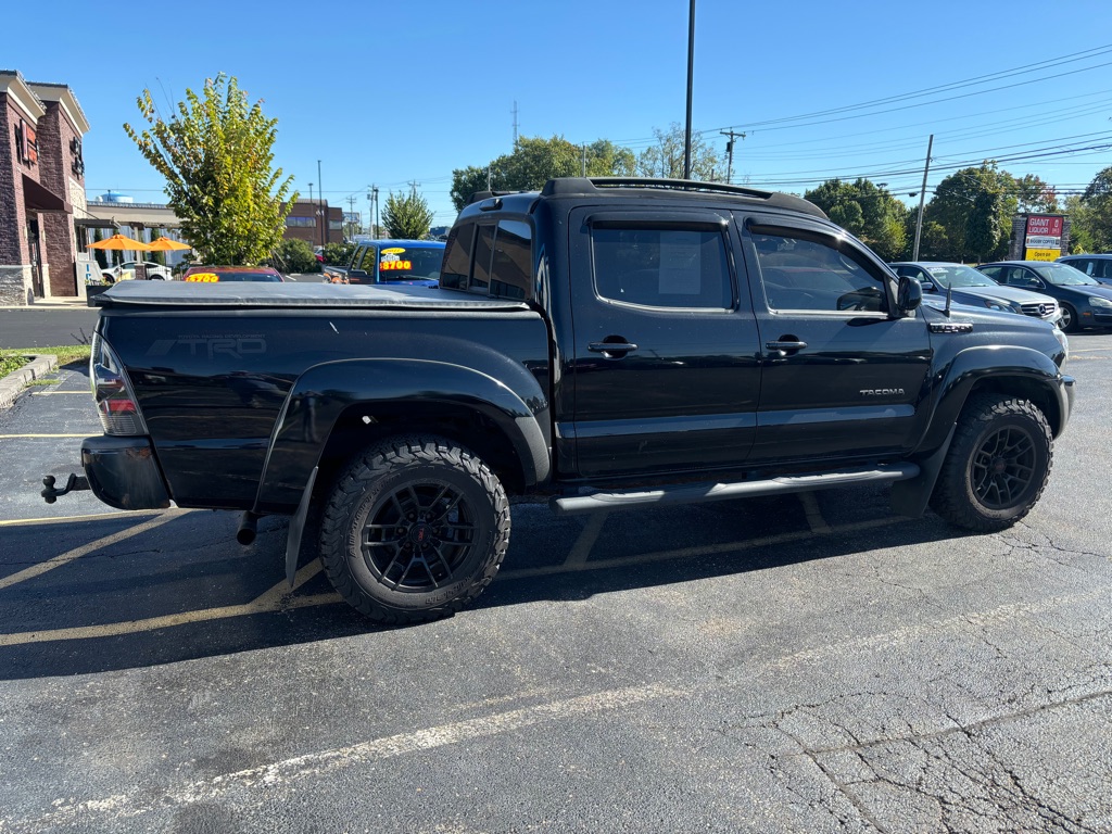 Photo 4 of this TOYOTA TACOMA
