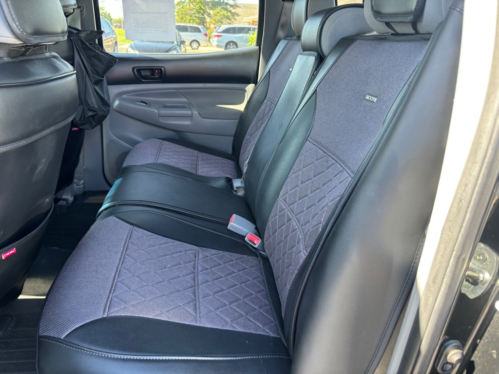 Photo 10 of this TOYOTA TACOMA