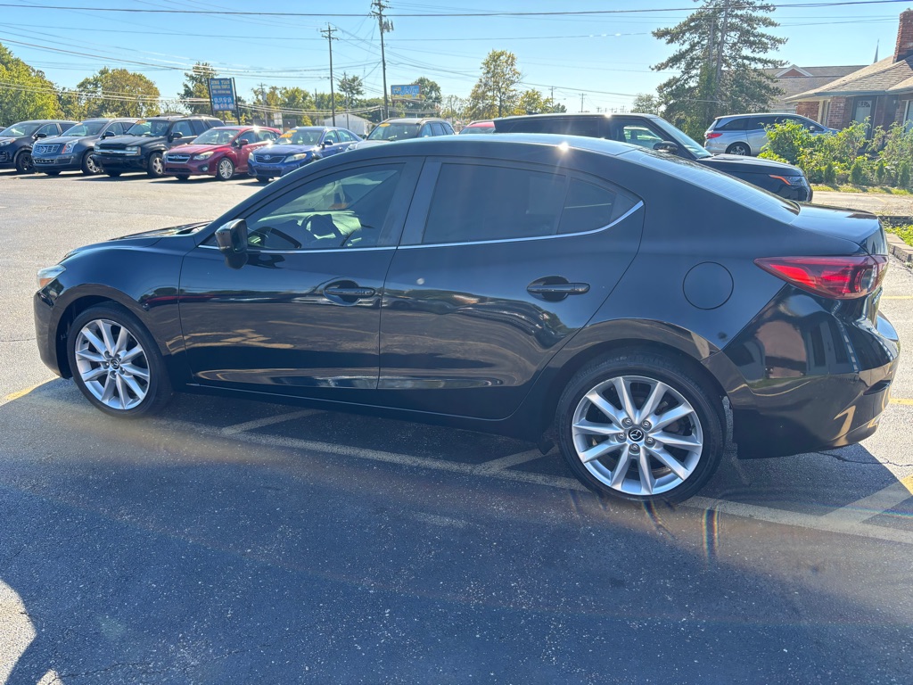 Photo 6 of this MAZDA 3