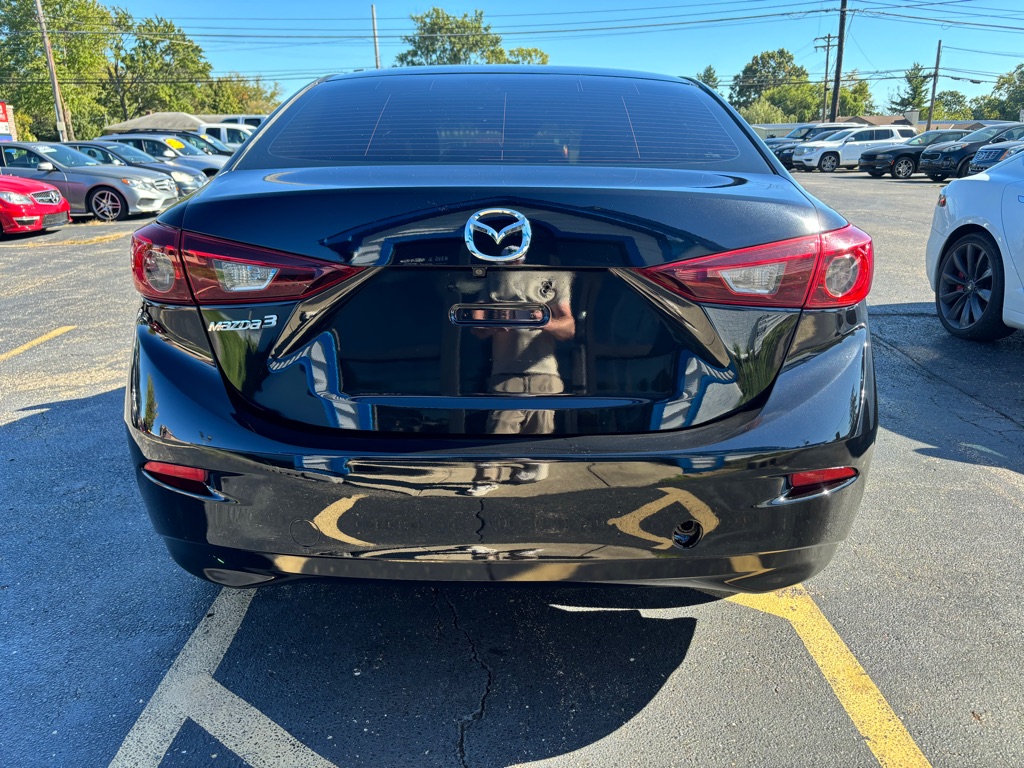 Photo 5 of this MAZDA 3