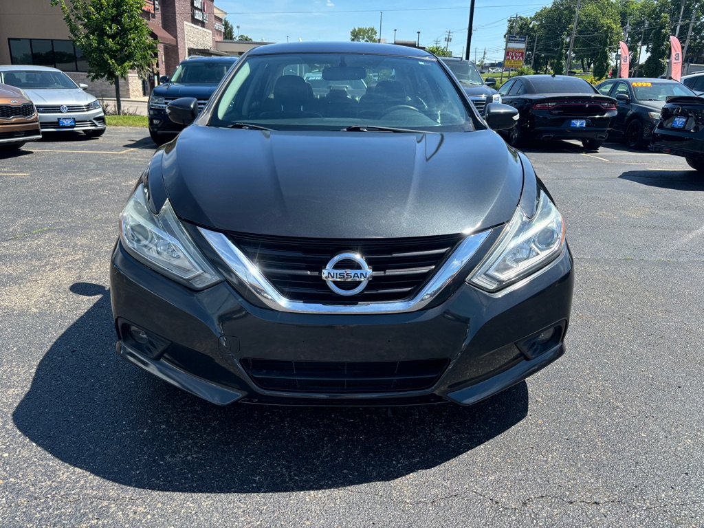 Photo 2 of this NISSAN ALTIMA