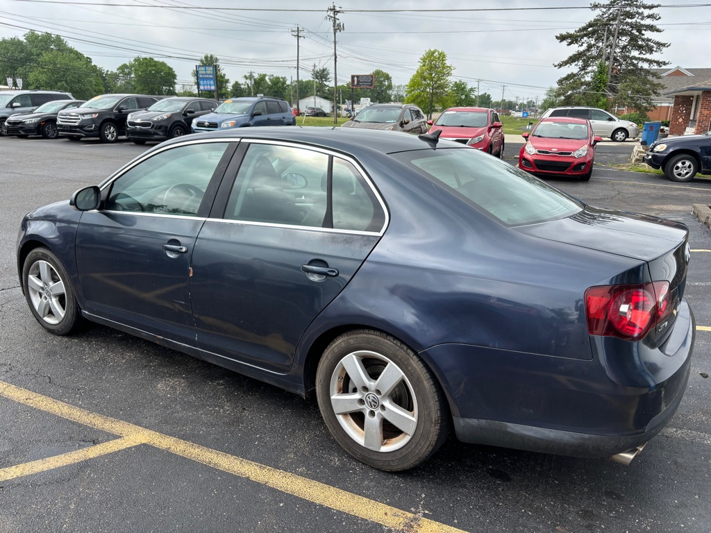 Photo 6 of this VOLKSWAGEN JETTA