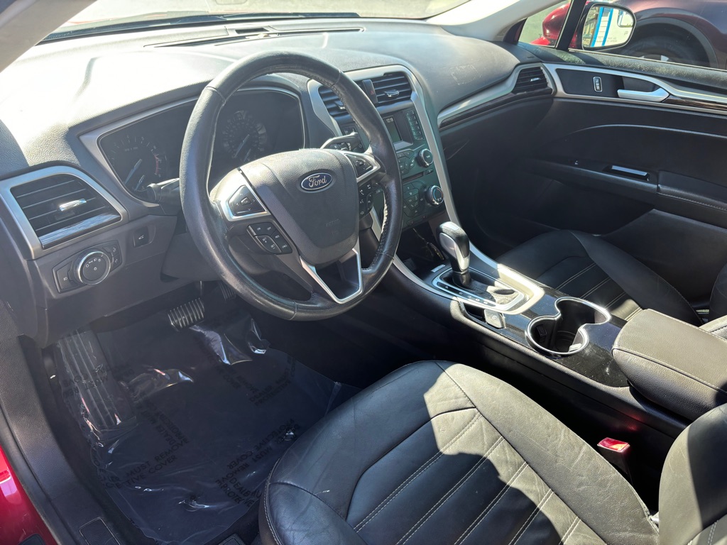 Photo 8 of this FORD FUSION