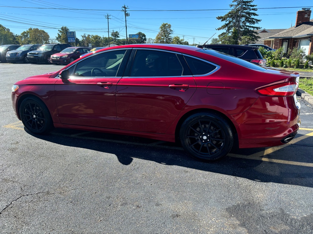 Photo 6 of this FORD FUSION