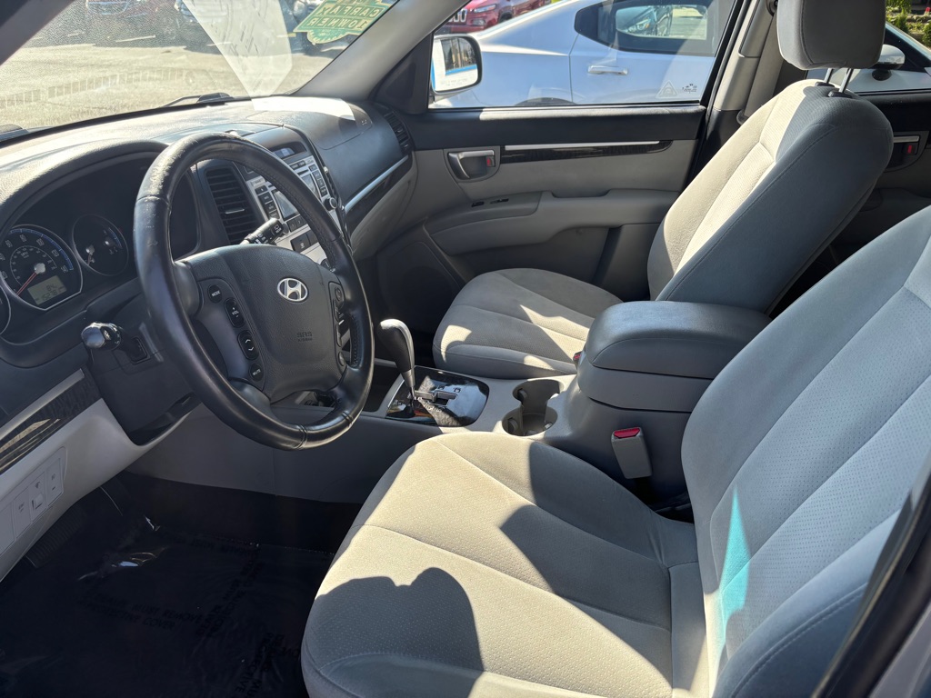 Photo 7 of this HYUNDAI SANTA FE