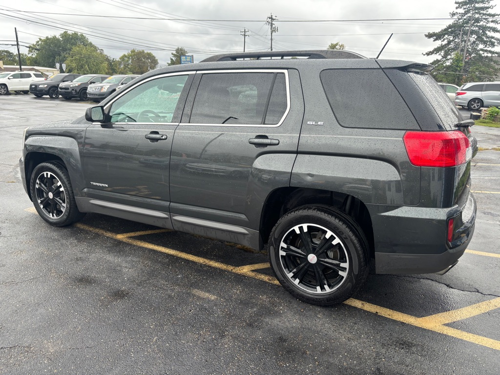 Photo 6 of this GMC TERRAIN