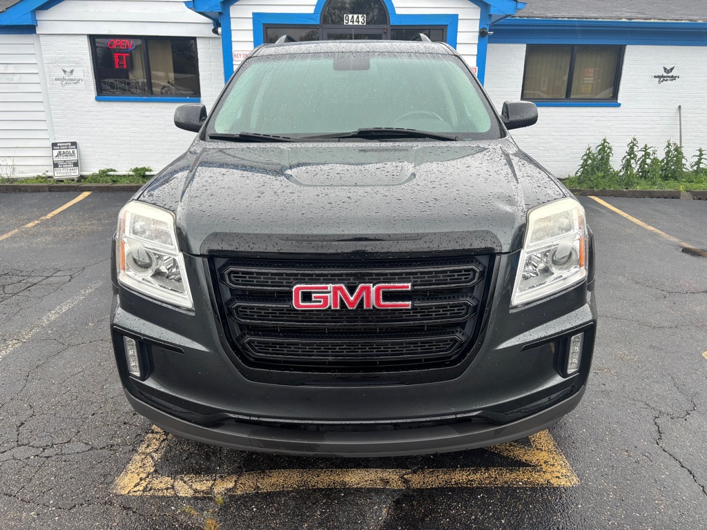 Photo 2 of this GMC TERRAIN