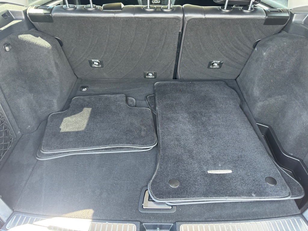 Photo 11 of this MERCEDES-BENZ GLK