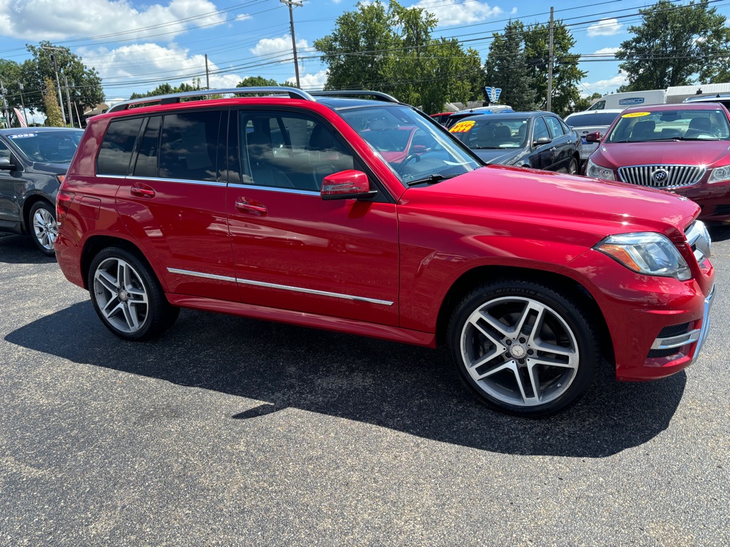 Photo 3 of this MERCEDES-BENZ GLK