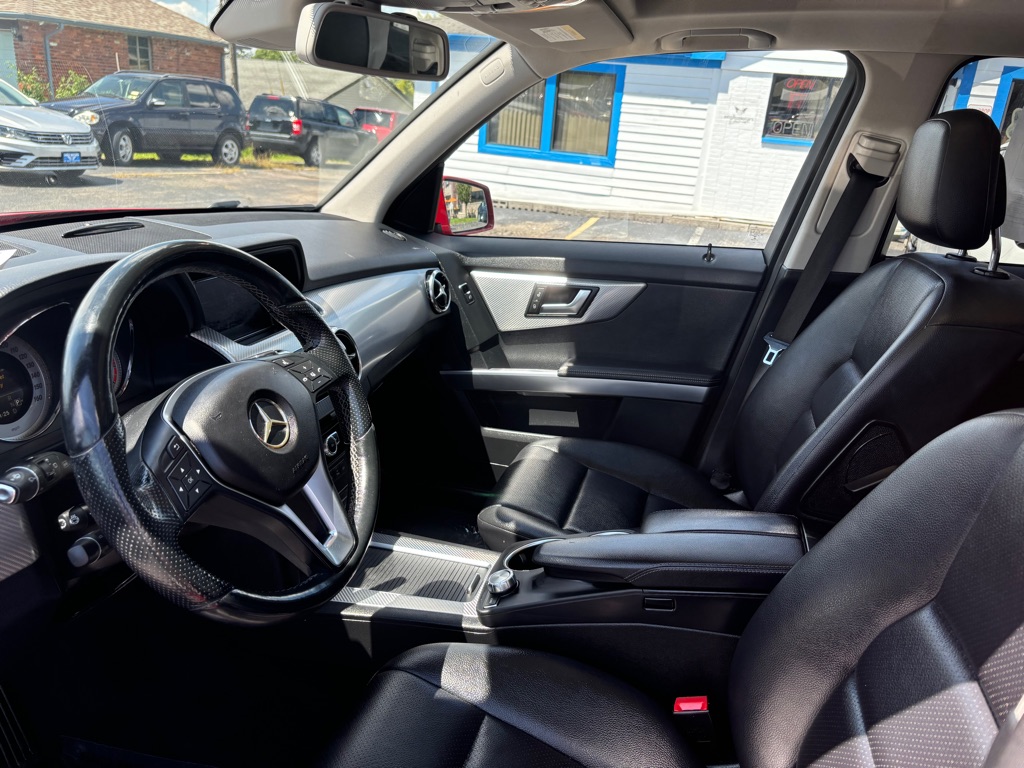 Photo 7 of this MERCEDES-BENZ GLK
