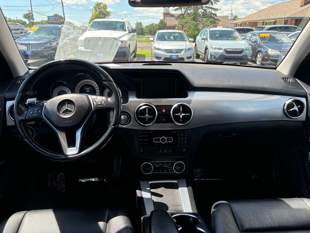 Photo 9 of this MERCEDES-BENZ GLK