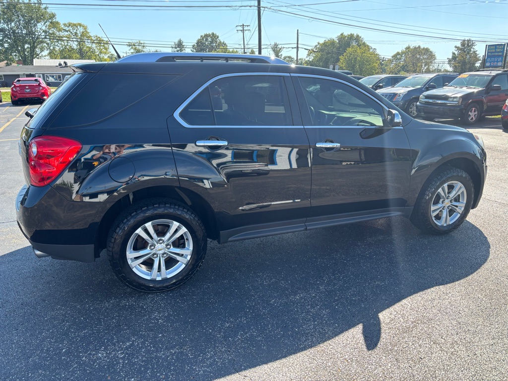 Photo 4 of this CHEVROLET EQUINOX
