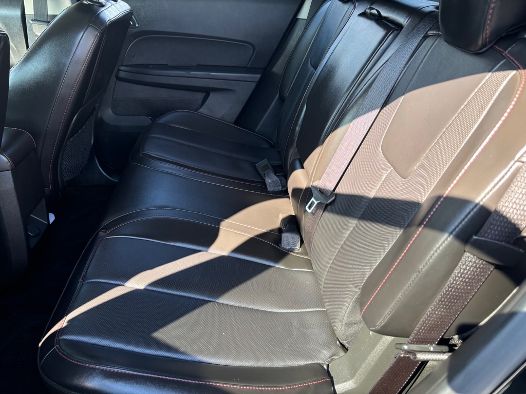 Photo 11 of this CHEVROLET EQUINOX