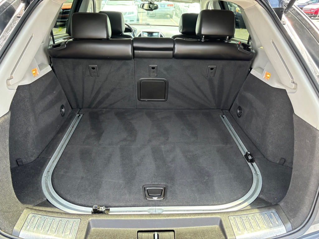 Photo 10 of this CADILLAC SRX