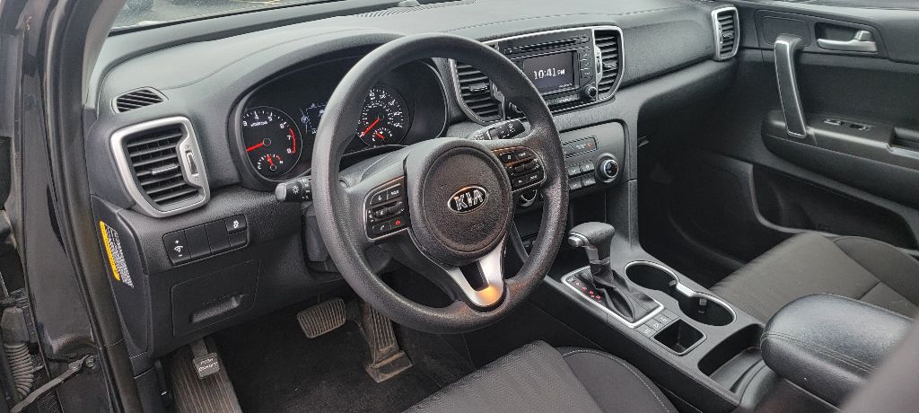 Photo 19 of this KIA SPORTAGE