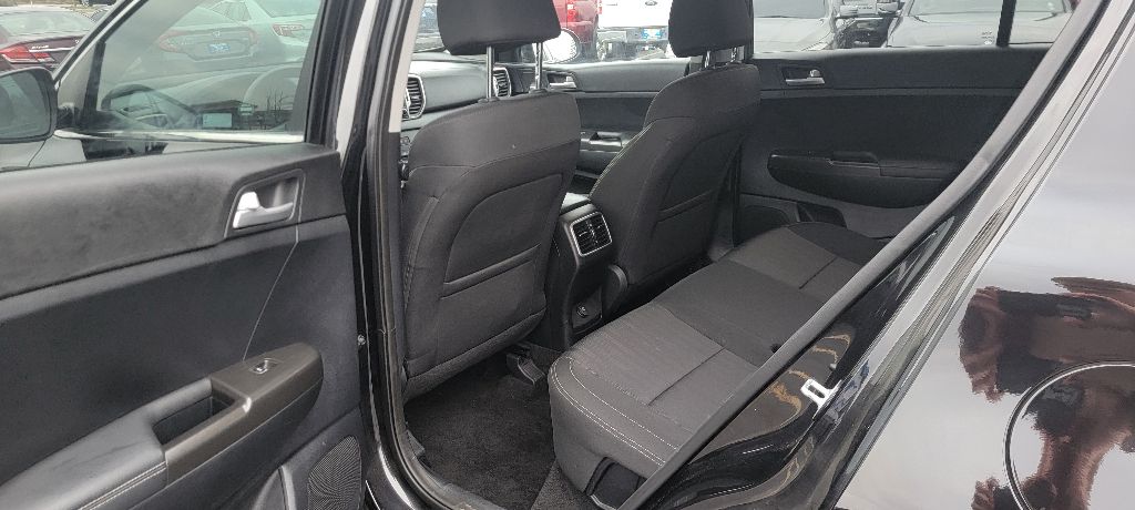 Photo 20 of this KIA SPORTAGE