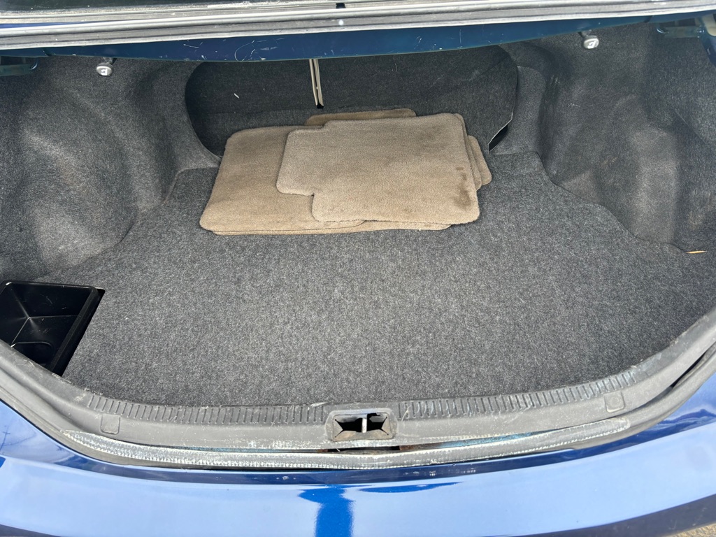 Photo 10 of this TOYOTA CAMRY