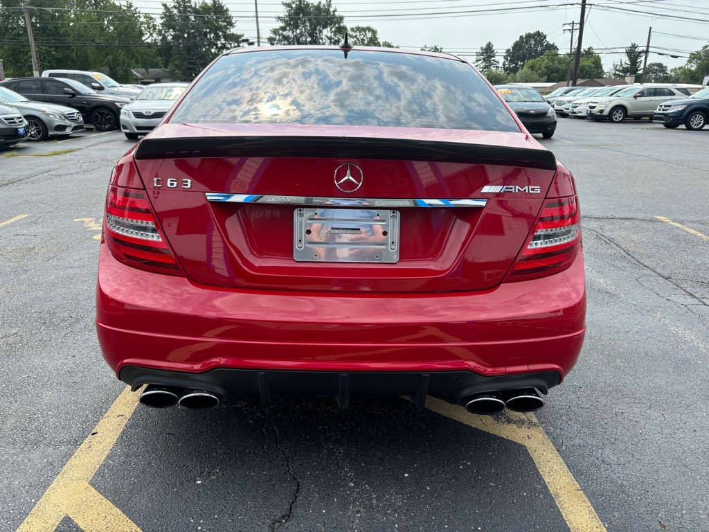 Photo 5 of this MERCEDES-BENZ C-CLASS