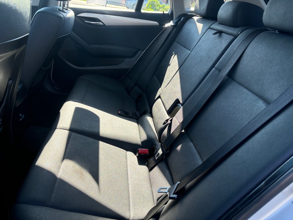 Photo 9 of this BMW X1