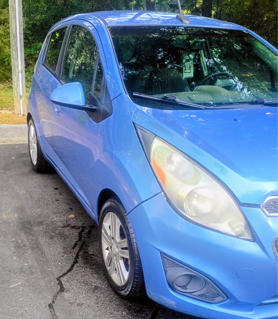 Photo 4 of this CHEVROLET SPARK