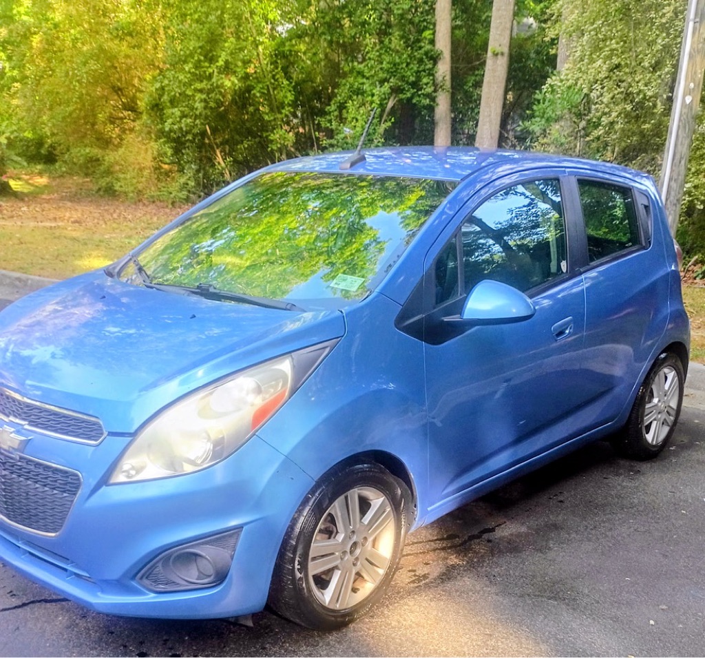 Photo 2 of this CHEVROLET SPARK