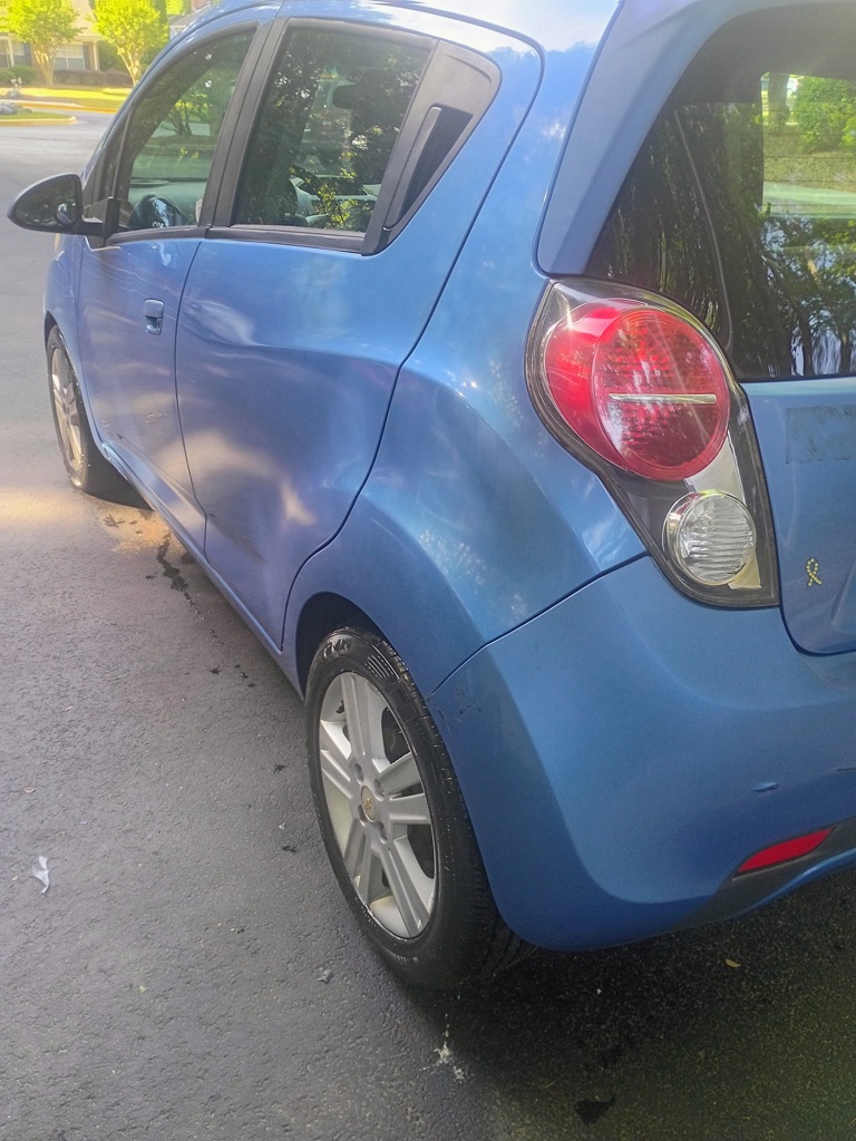 Photo 5 of this CHEVROLET SPARK