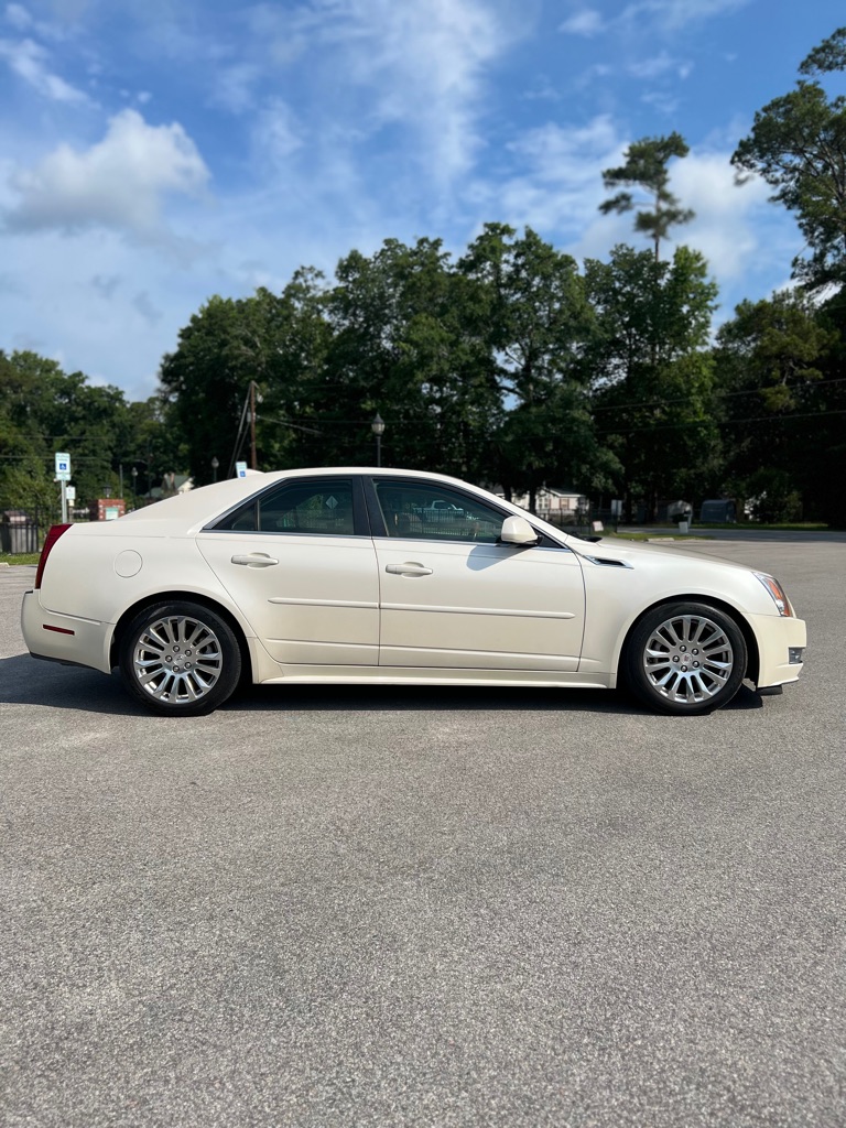 Photo 4 of this CADILLAC CTS