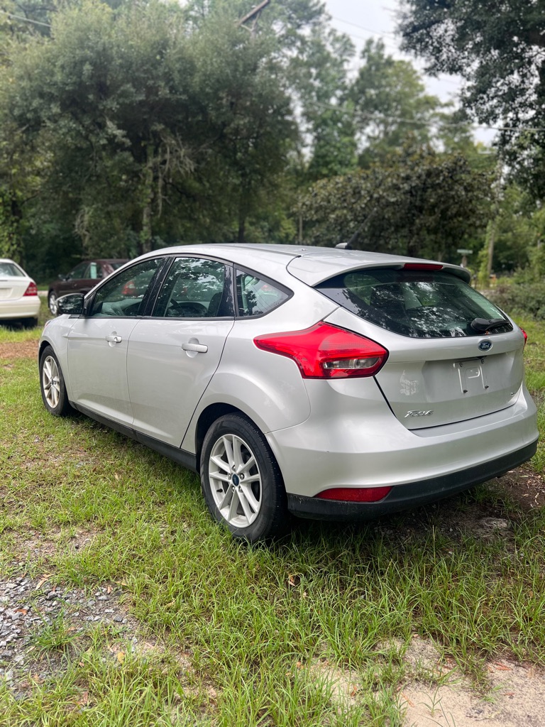 Photo 7 of this FORD FOCUS