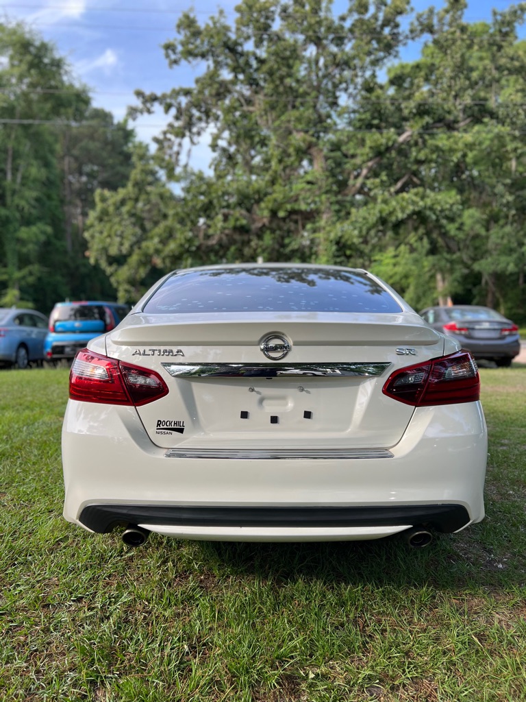 Photo 5 of this NISSAN ALTIMA