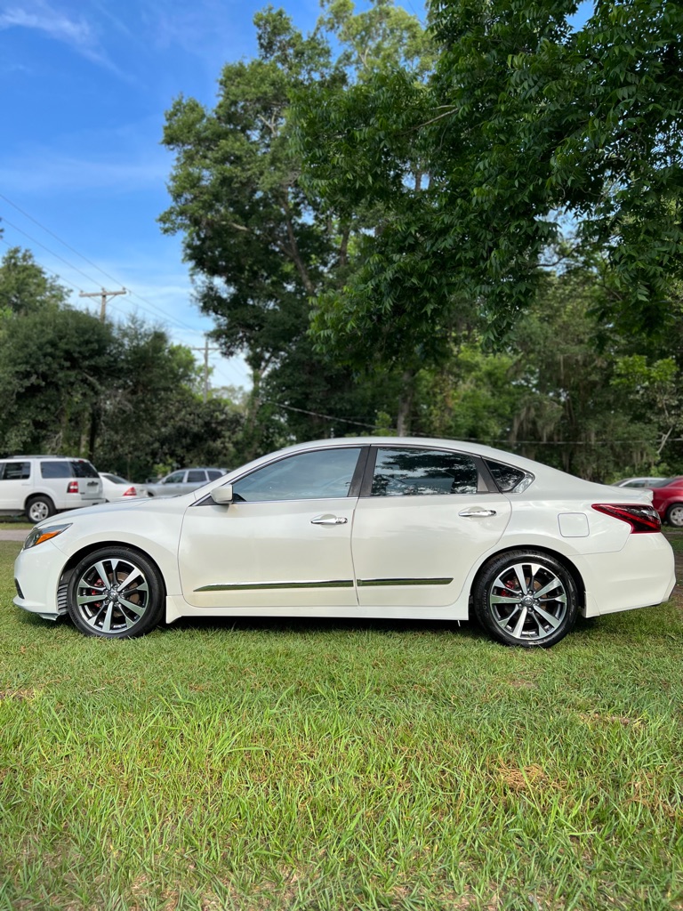 Photo 7 of this NISSAN ALTIMA