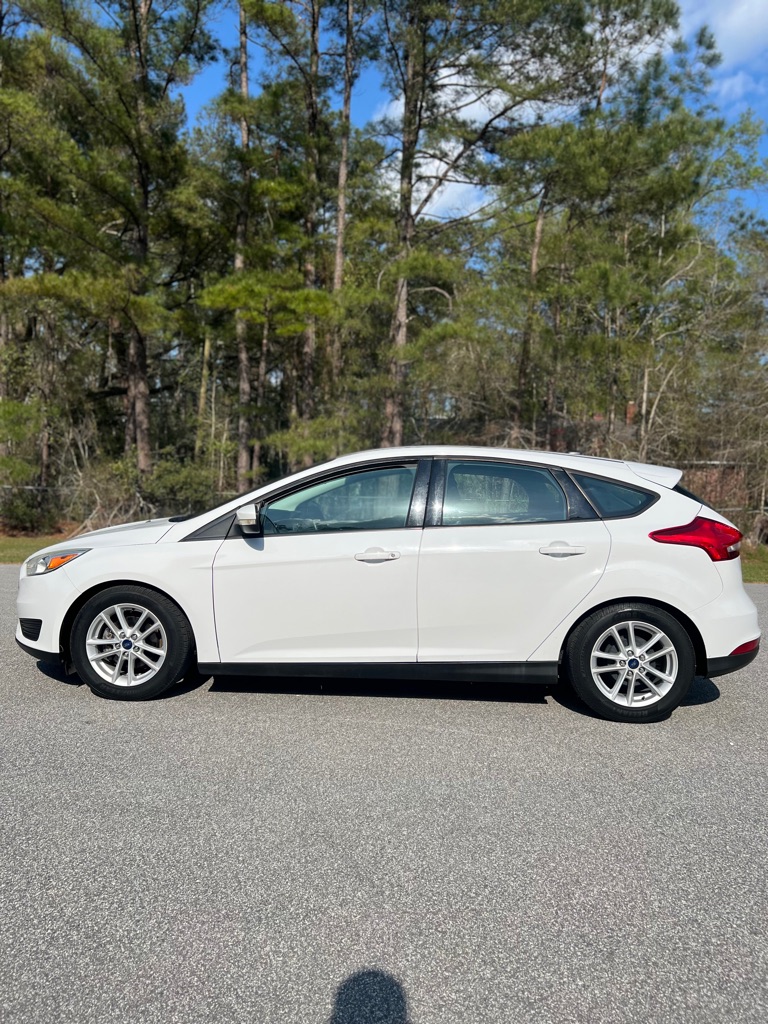 Photo 8 of this FORD FOCUS