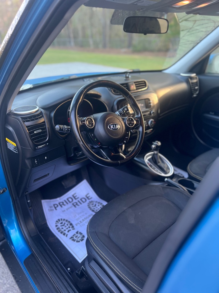 Photo 10 of this KIA SOUL