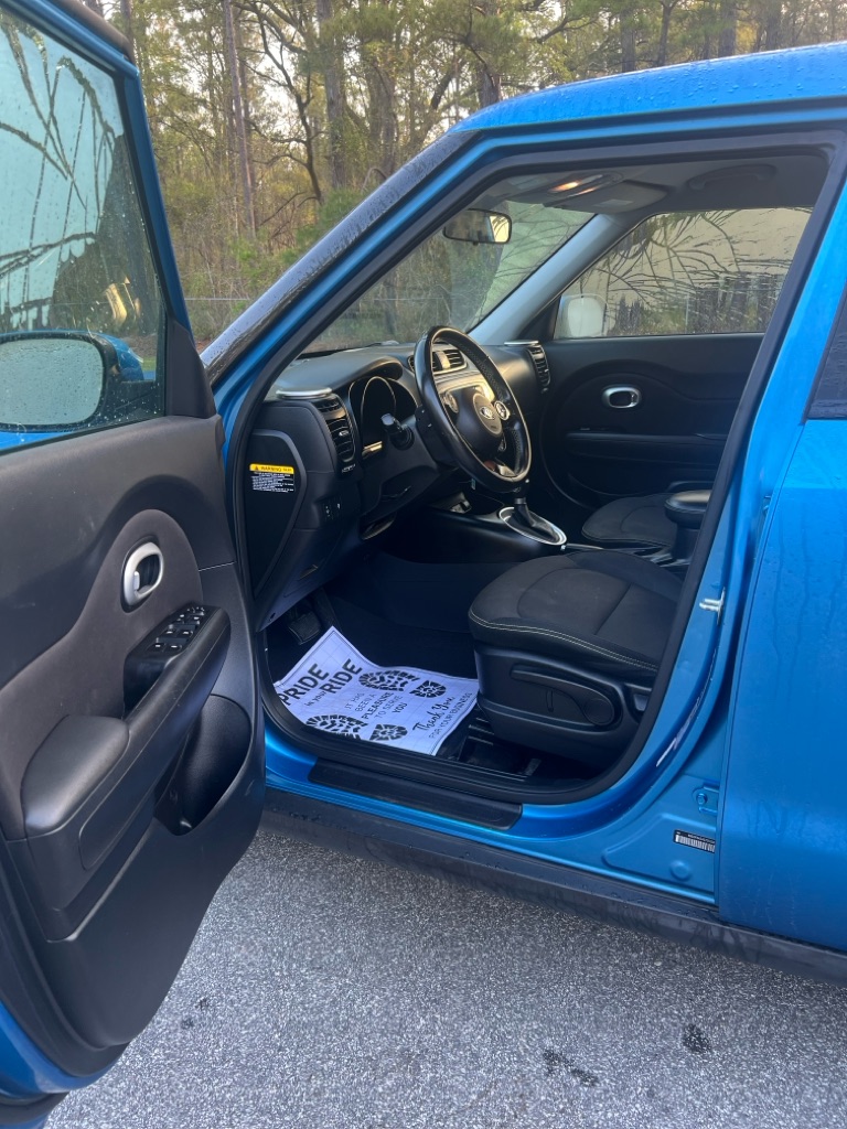 Photo 9 of this KIA SOUL