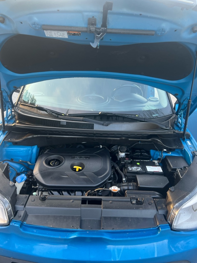 Photo 15 of this KIA SOUL