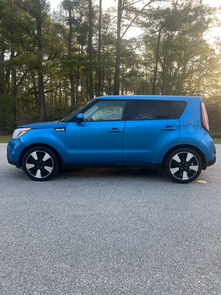 Photo 8 of this KIA SOUL