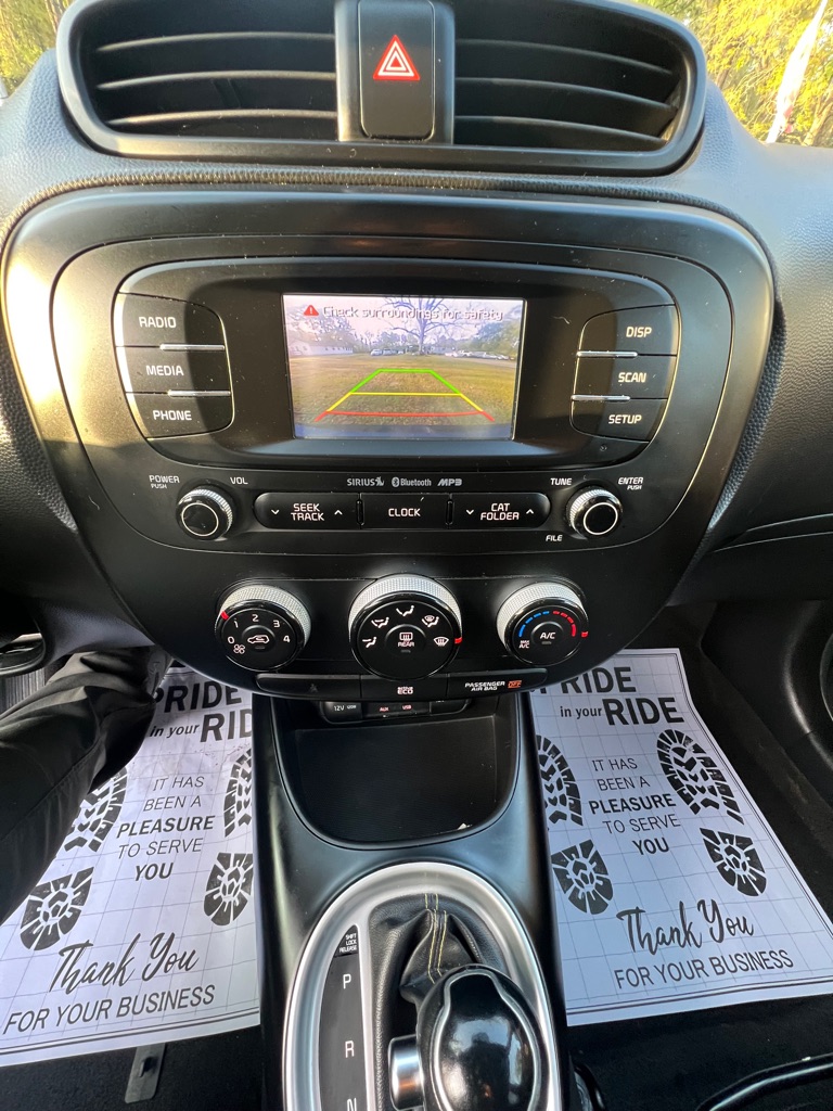 Photo 17 of this KIA SOUL