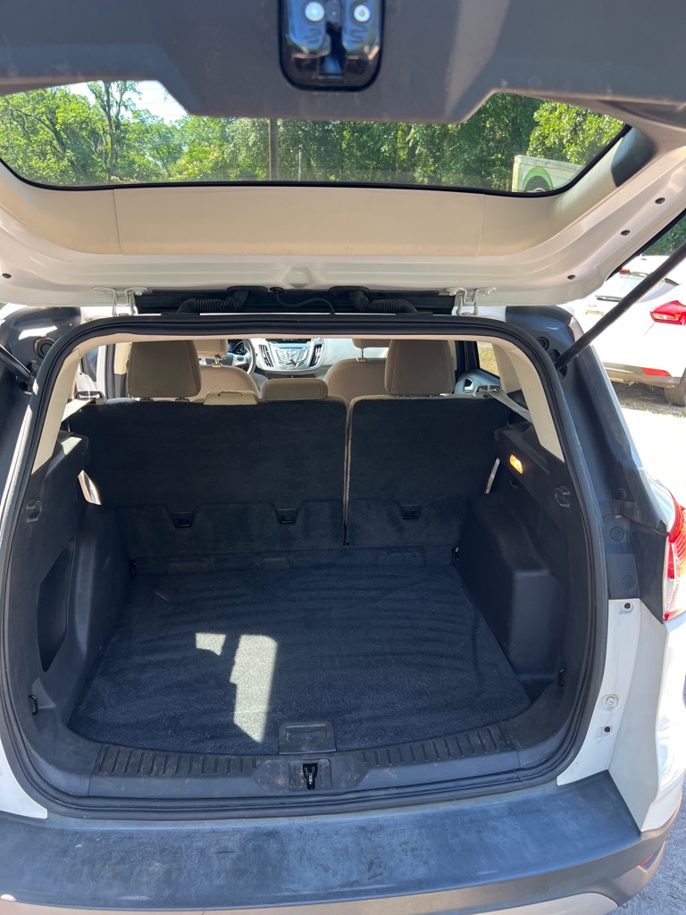 Photo 16 of this FORD ESCAPE