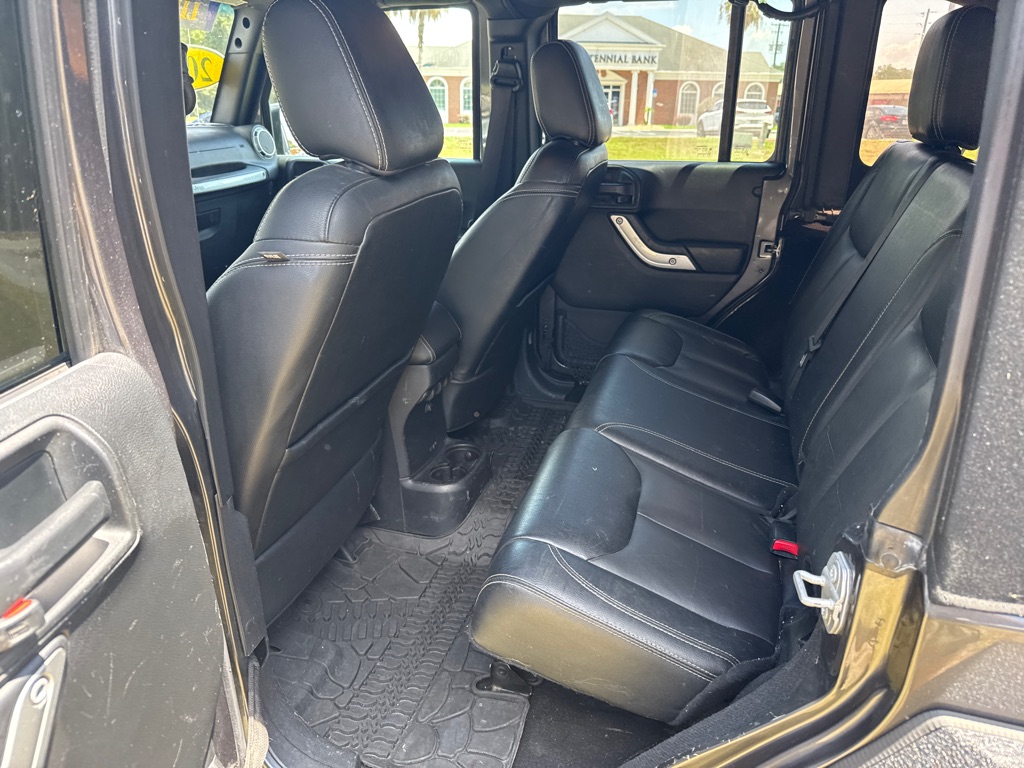 Photo 16 of this JEEP WRANGLER UNLIMI