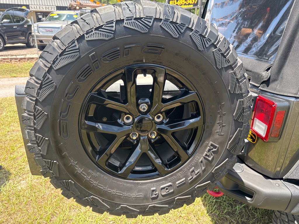 Photo 21 of this JEEP WRANGLER UNLIMI