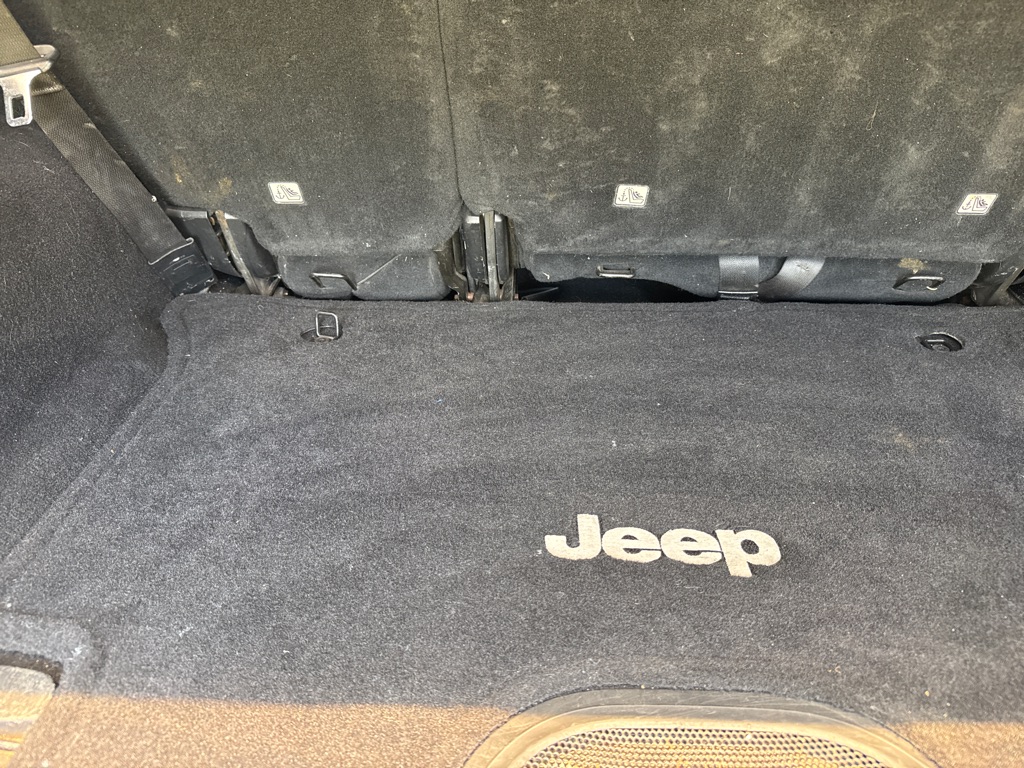 Photo 17 of this JEEP WRANGLER UNLIMI