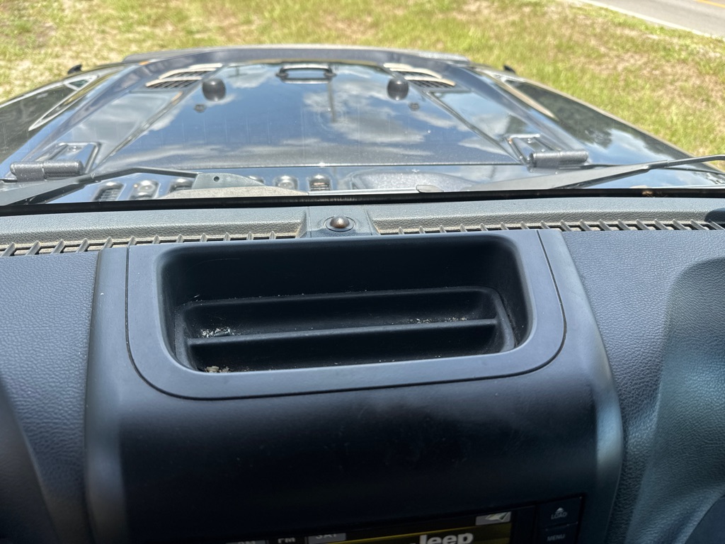 Photo 30 of this JEEP WRANGLER UNLIMI