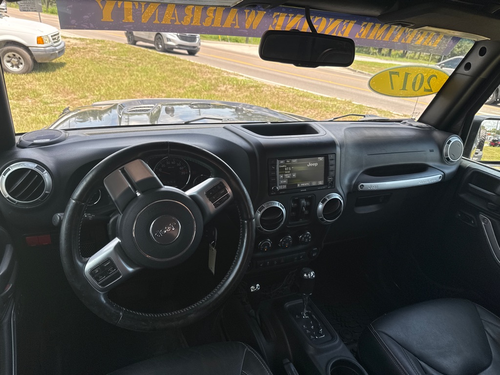 Photo 22 of this JEEP WRANGLER UNLIMI