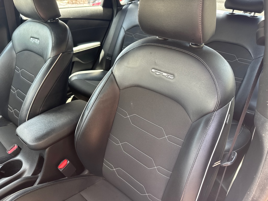 Photo 32 of this KIA FORTE